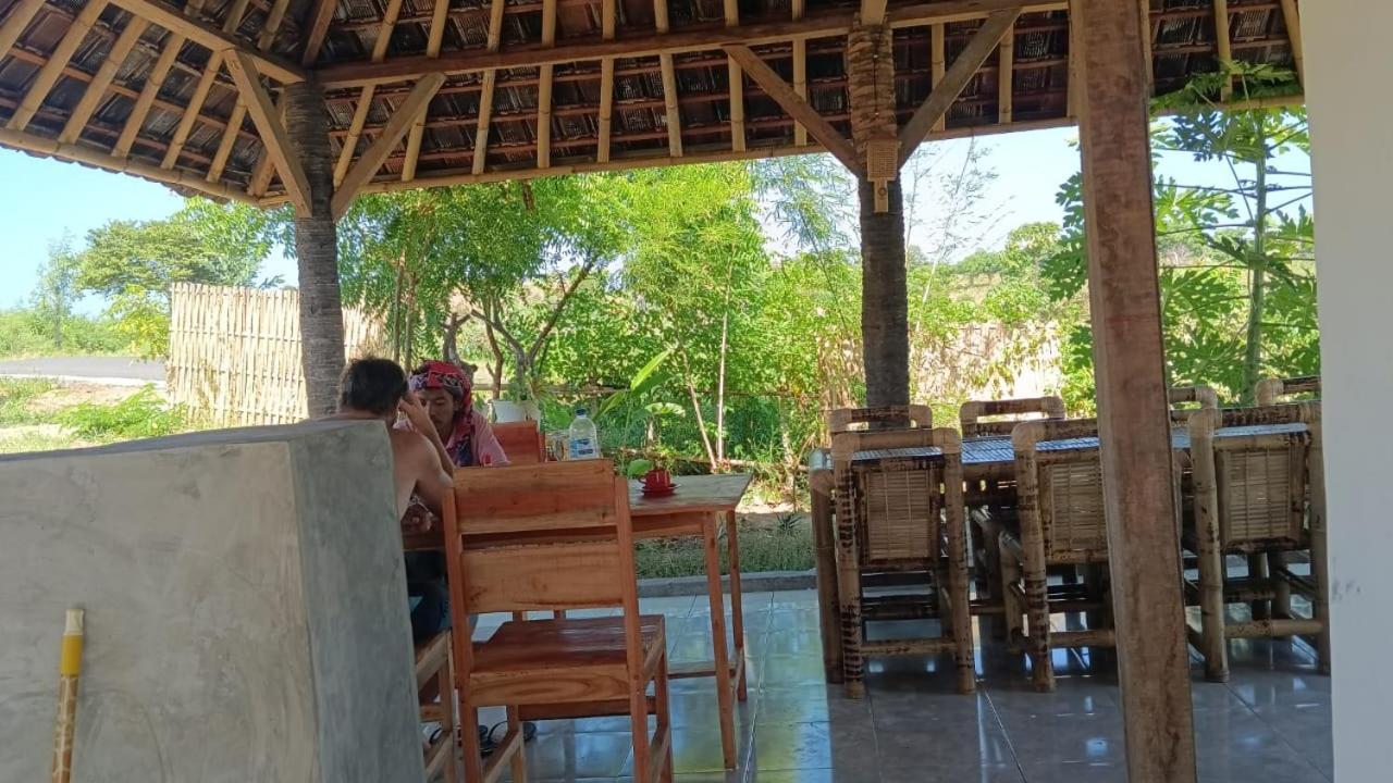 Melody Surf - Ekas Lombok Hotel Buitenkant foto