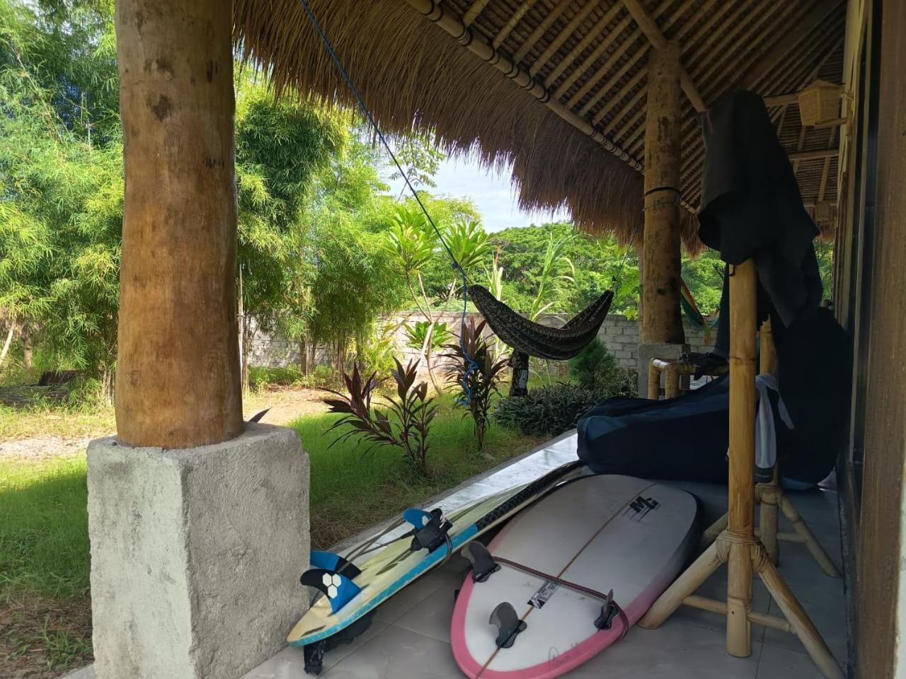 Melody Surf - Ekas Lombok Hotel Buitenkant foto