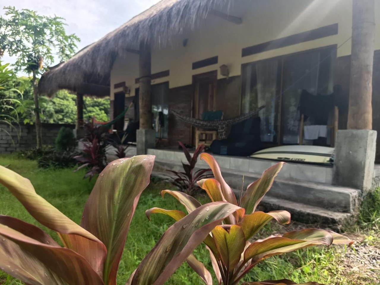 Melody Surf - Ekas Lombok Hotel Buitenkant foto